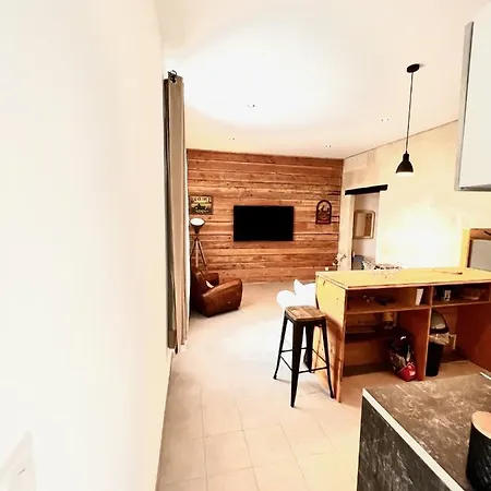 Appartement Maison Coquette Dans Mas