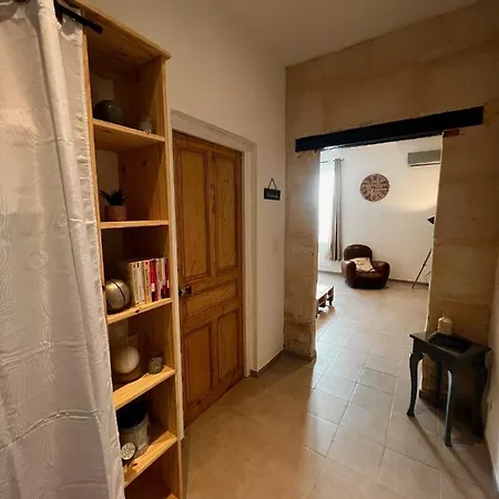 Maison Coquette Dans Mas Appartement *